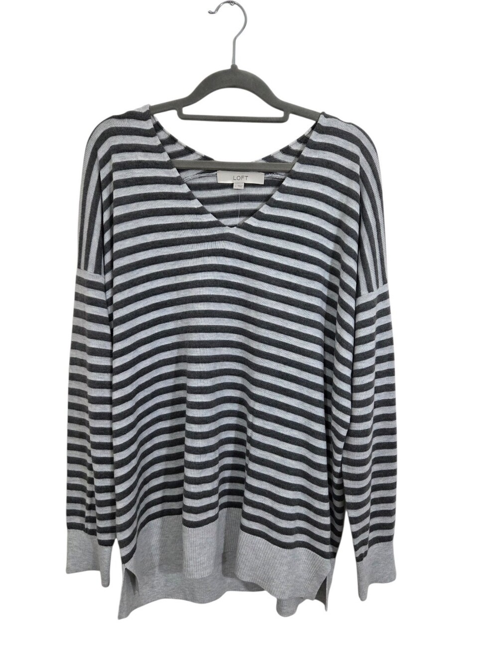 NWT LOFT Lightweight Knit Sweater Top Grey Striped V-Neck Size Large Casual